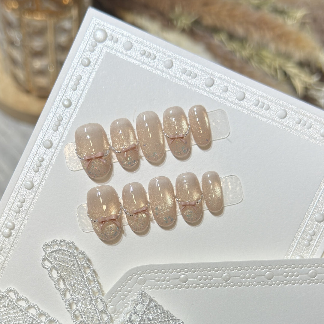 Press-On Nail Art Set with Elegant Bow Accents Stornfield