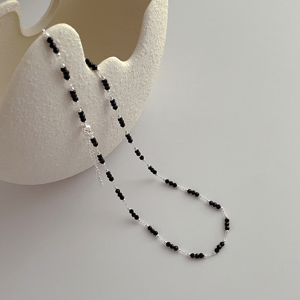 Delicate and Stylish Necklace with Sparkling Pearls Stornfield
