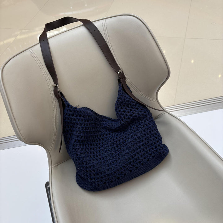 Hand-knotted strap bag Stornfield