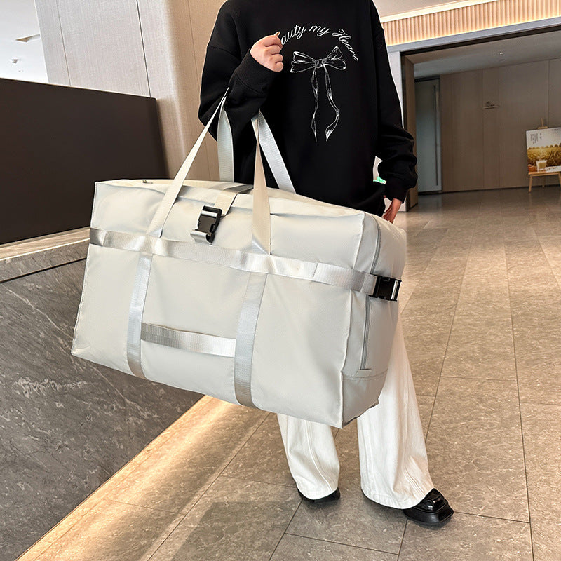 Spacious Multi-Functional Travel Bag