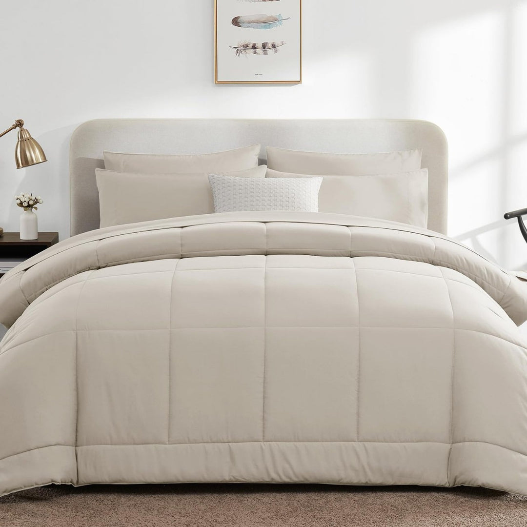 Women's quilted satin bedding set Stornfield