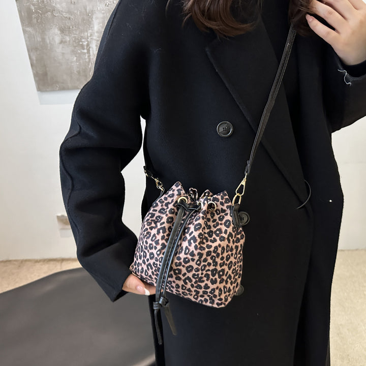 Stylish Leopard Print Bucket Bag