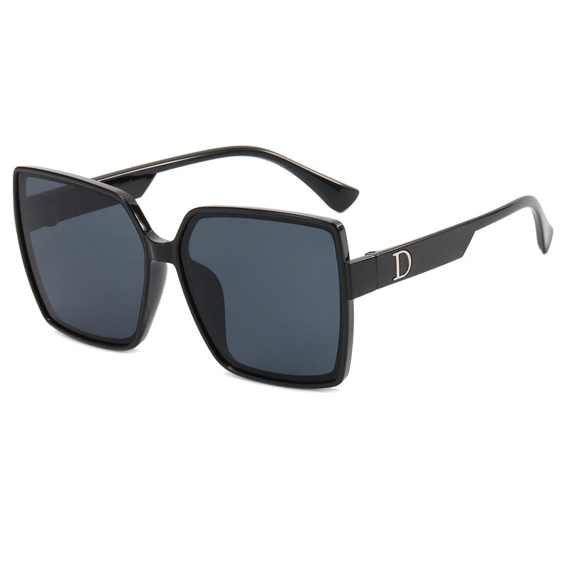 Women Oversized Sunglasses with Stylish Frame Stornfield