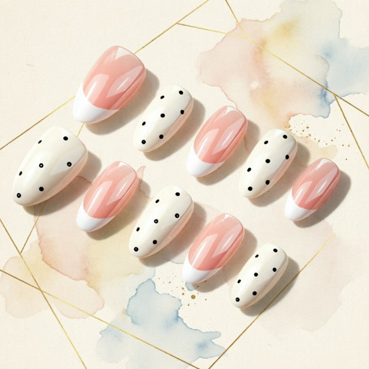 Artificial nails with Polka Dots Stornfield