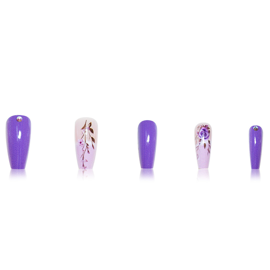 Elegant Floral 3D Press-On Nail Extensions Stornfield