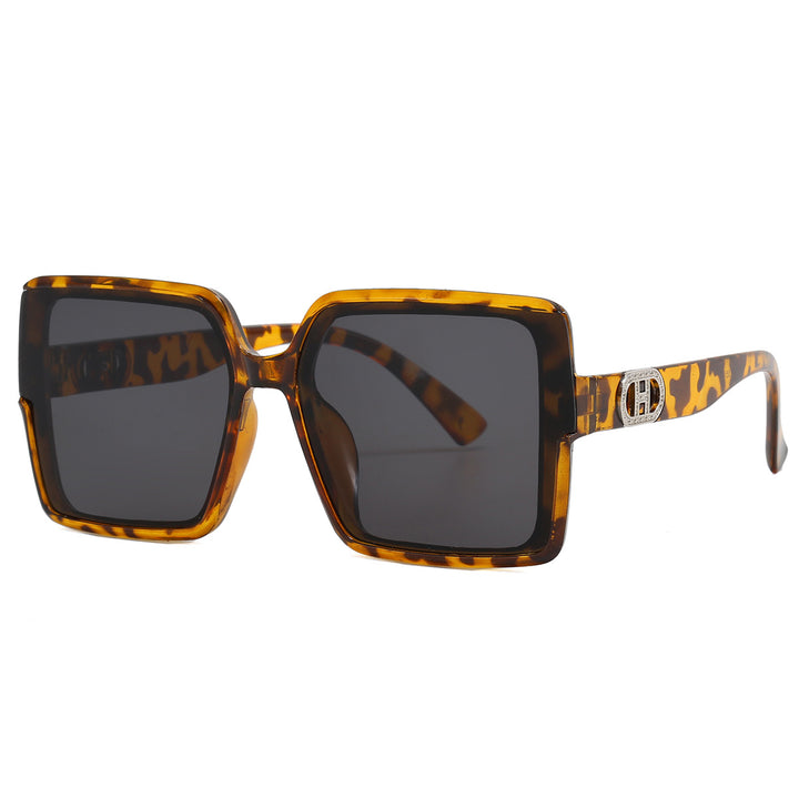 Women oversized sunglasses with ultra-modern design Stornfield
