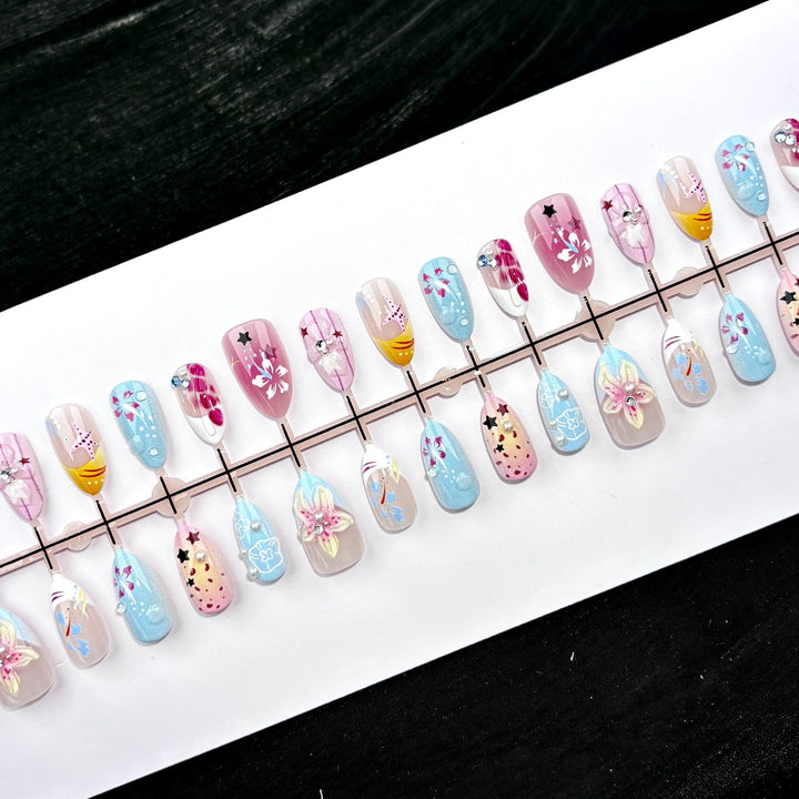 Elegant Polka Dot and Lace Press-On Nail Set