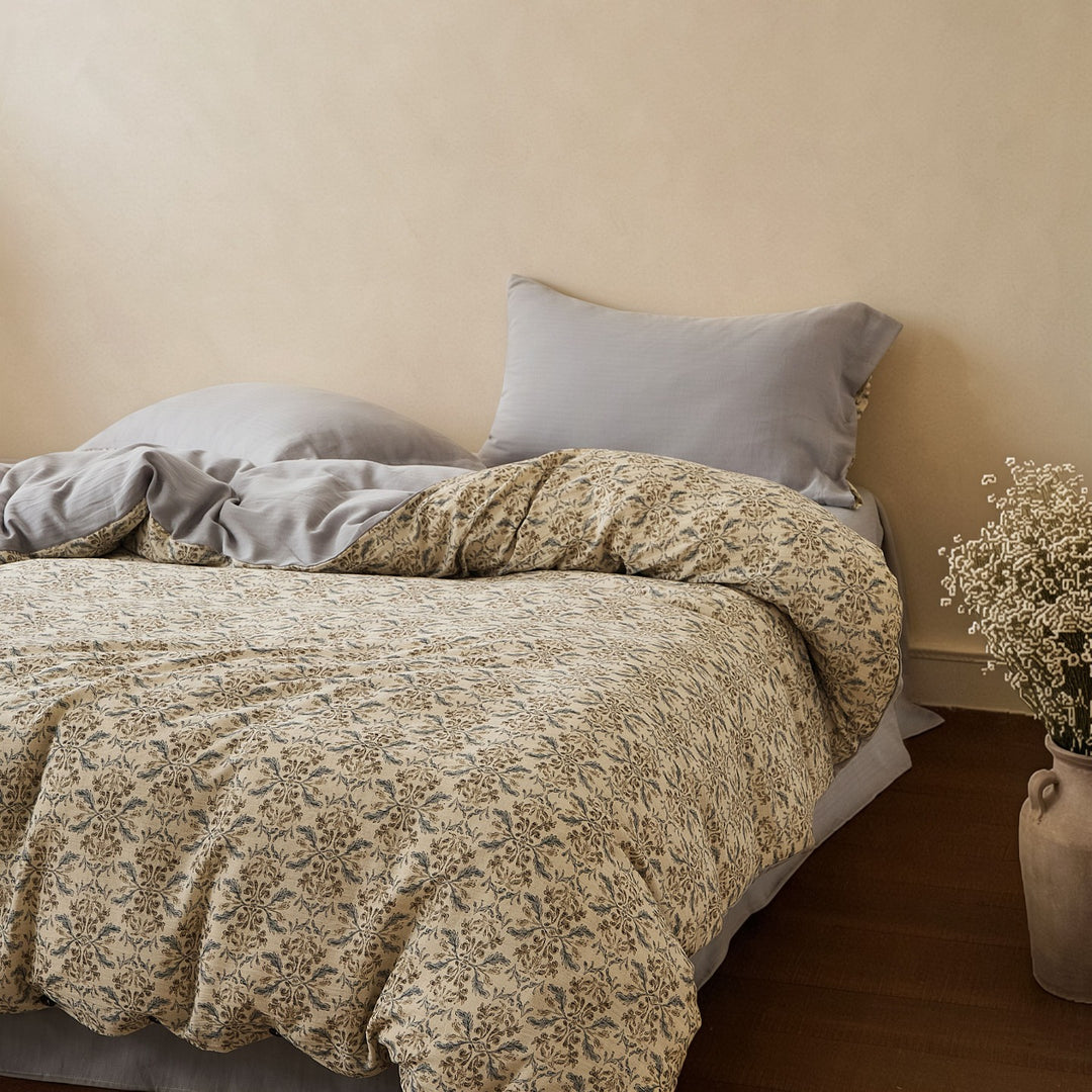 Reversible Cotton Duvet Cover Set with Vintage Micro-Print and Solid Sateen Back
