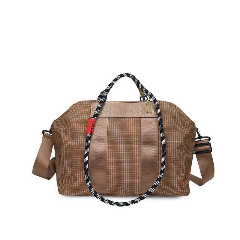 Stylish sports bag with adjustable shoulder strap Stornfield