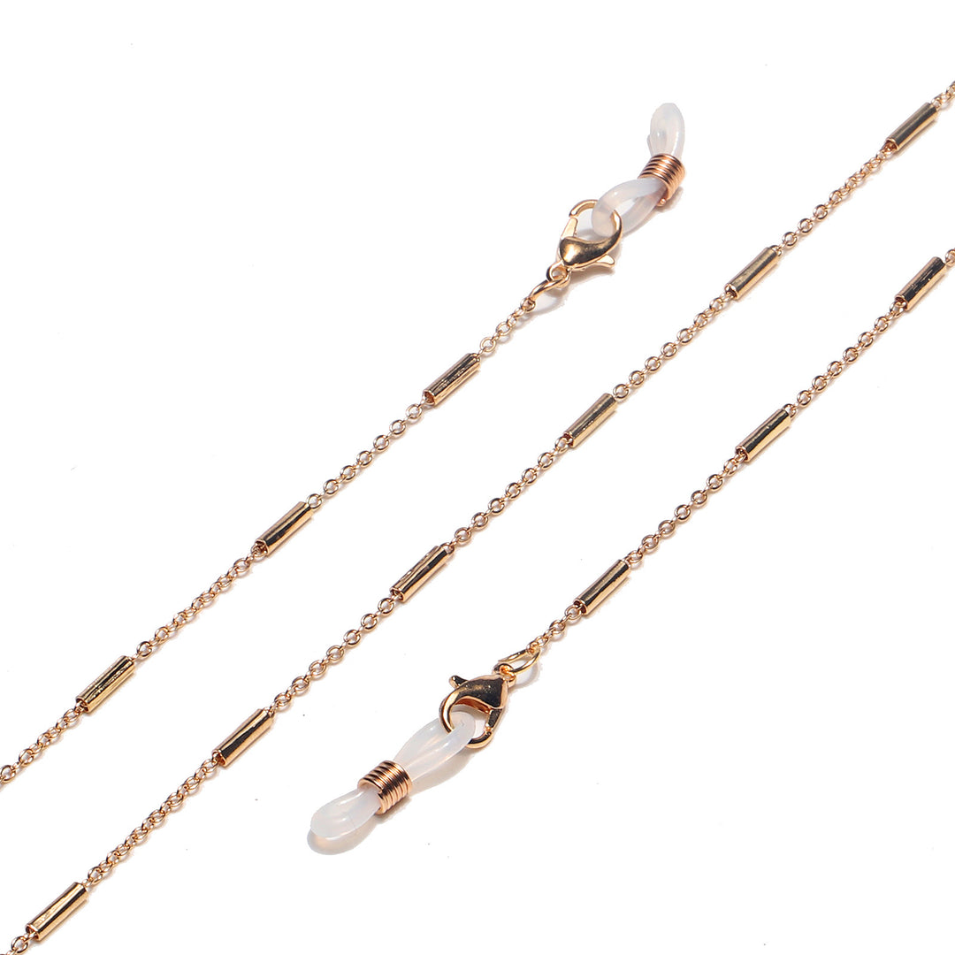 Elegant Chain Eyewear Holder Stornfield