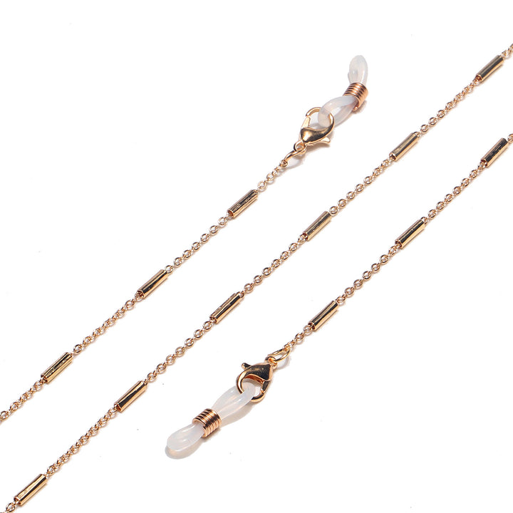 Elegant Chain Eyewear Holder Stornfield