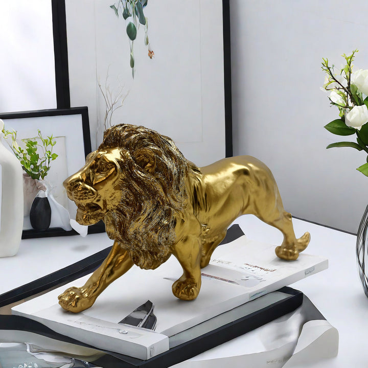 Decorative lion figurine in modern style Stornfield