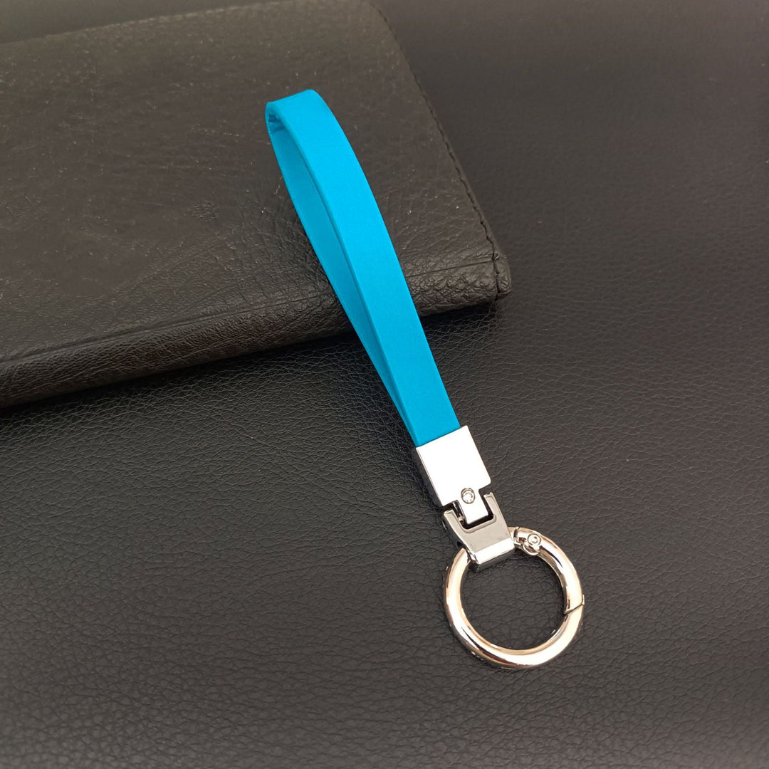 Elegant Leather Keychain Holder Stornfield