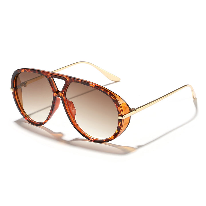 Ladies sporty sunglasses in striking pilot style Stornfield