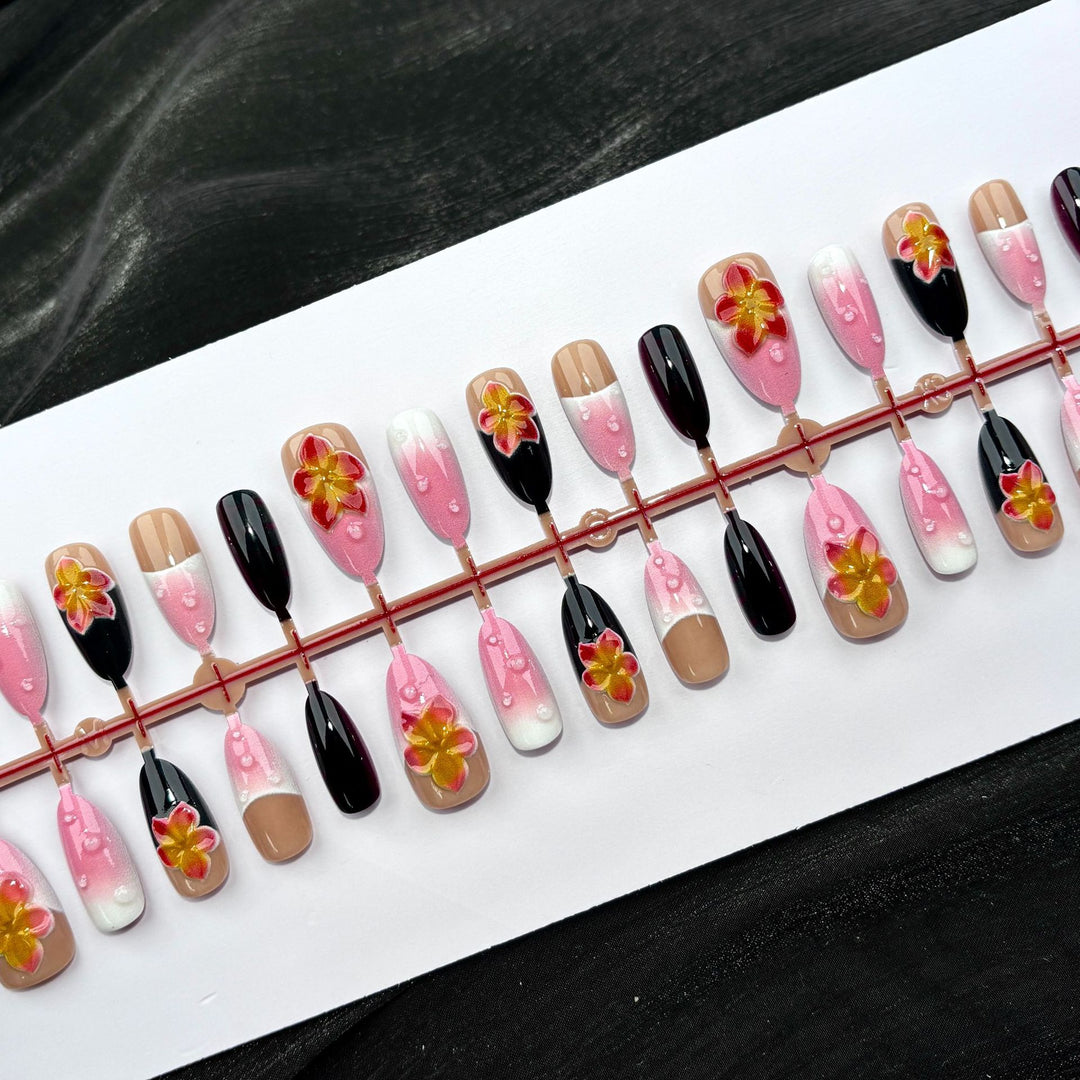 Floral Decorative Press-On Nail Set