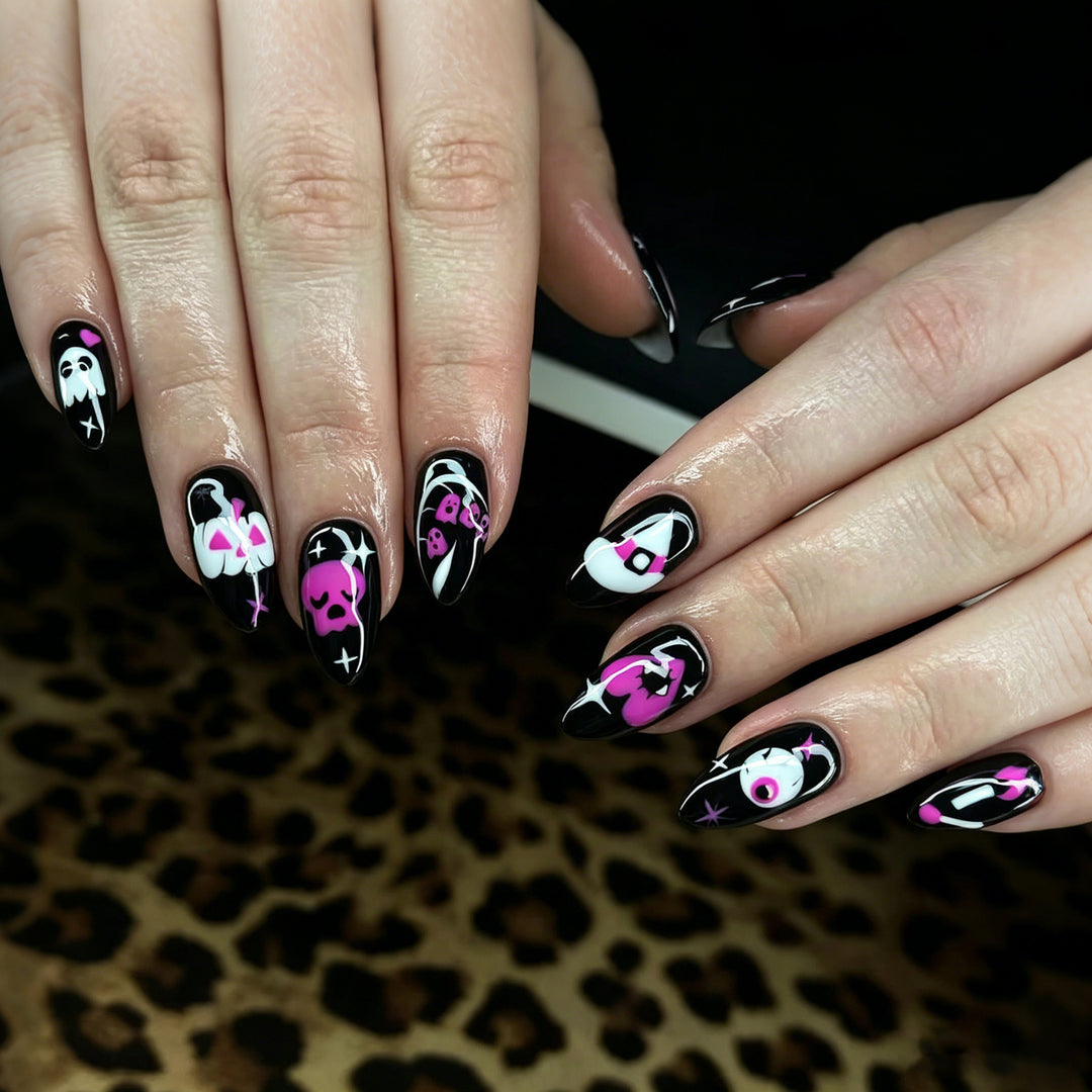 Artistic Skull-Themed Press-On Nail Art Stornfield