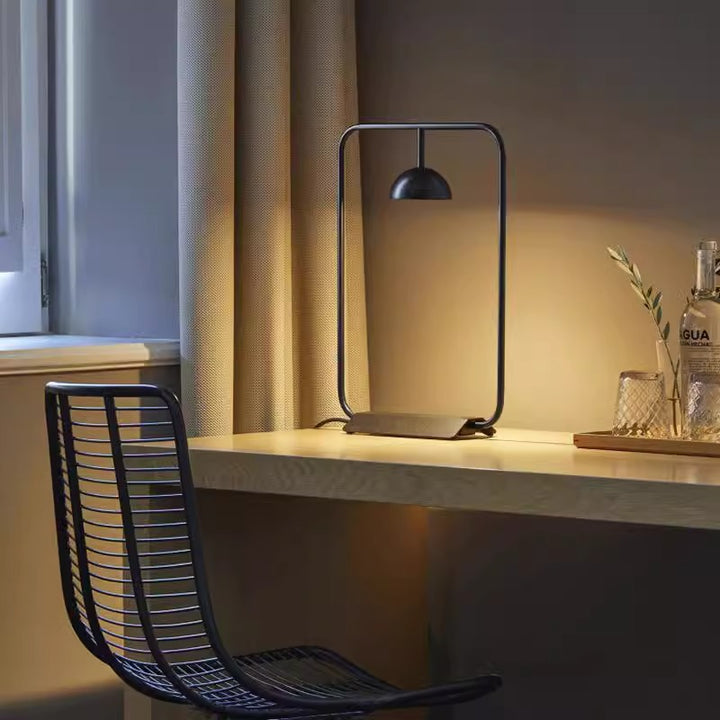 Modern Artistic Desk Lamp