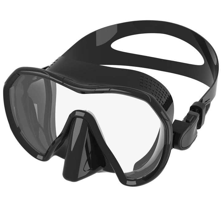 Diving mask with secure fit and innovative anti-fog system Stornfield