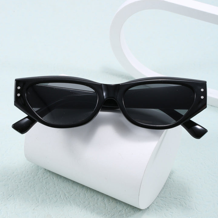 Women's fashionable sunglasses in trendy Cat-Eye style Stornfield