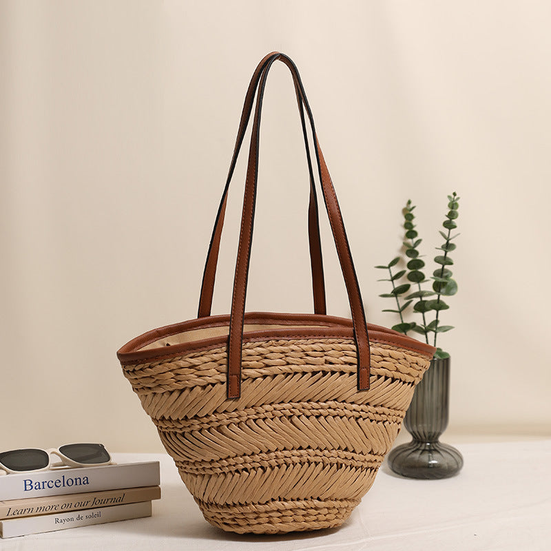 Braided basket bag with innovative leather handles Stornfield
