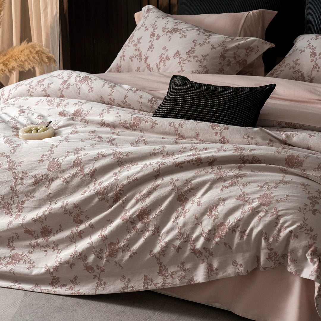Luxury Cotton Sateen Reversible Duvet Cover Set with Scrolled Jacquard Print and Tailored Hem