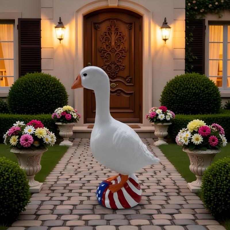 Decorative Goose Figure Stornfield