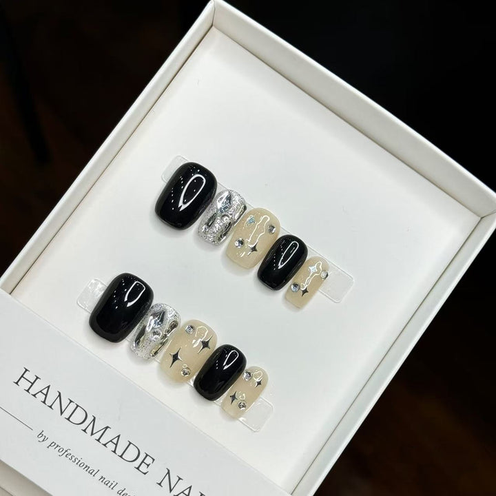 Handmade Press-On Nail Art Set with Decorative Metallic Accents