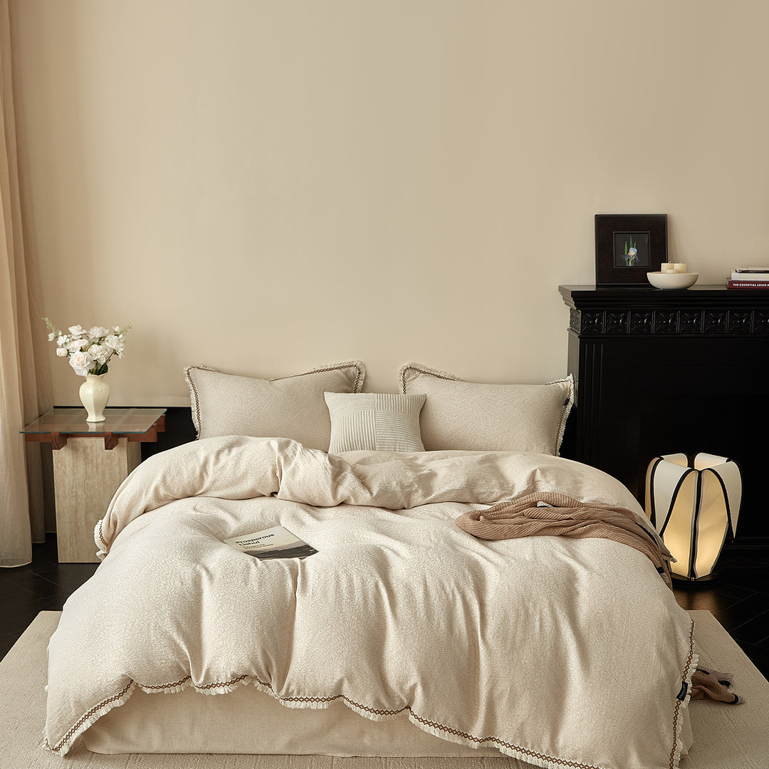 Reversible Cotton-Linen Textured Quilted Duvet Comforter Set with Scalloped Trim and Pillow Shams