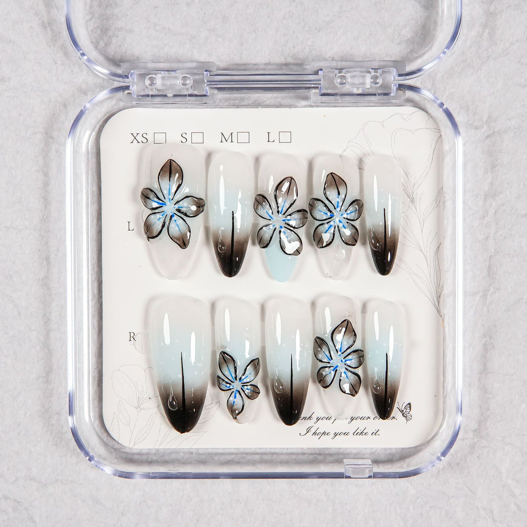 Decorative Floral Press-On Nails