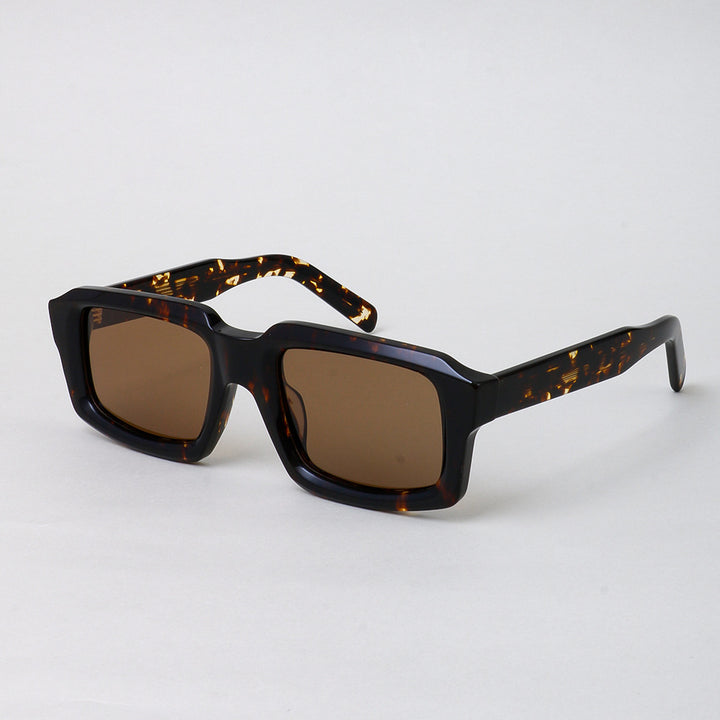Women's sunglasses in a stylish and multifaceted design with a comfortable plastic frame Stornfield