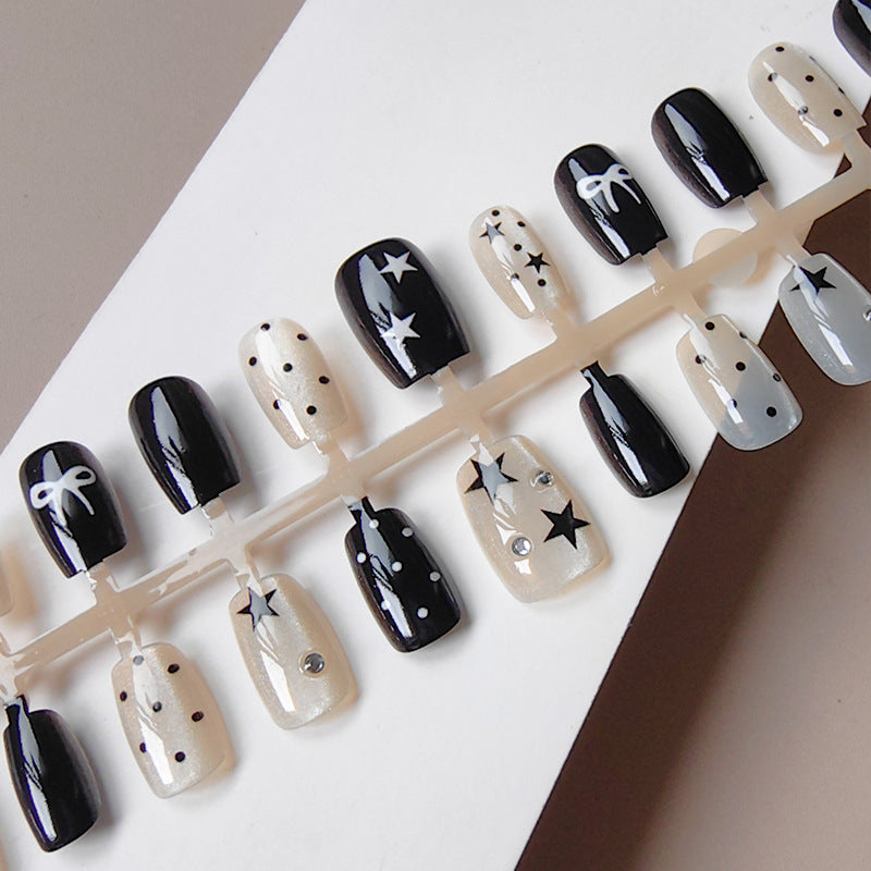 Glamorous Artificials Nails In Star Design Stornfield