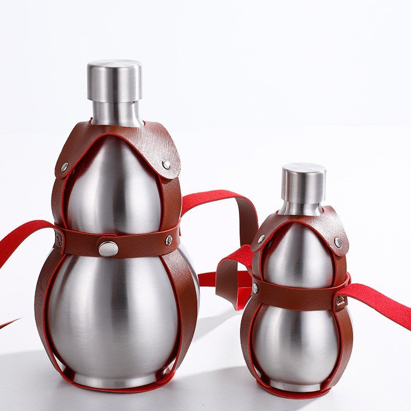 Women's stainless steel water bottle with trendy leather strap Stornfield