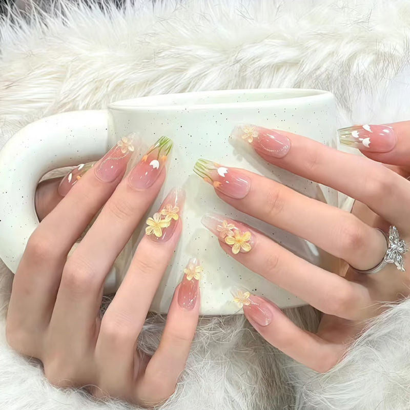 Artificial nails with floral patterns Stornfield
