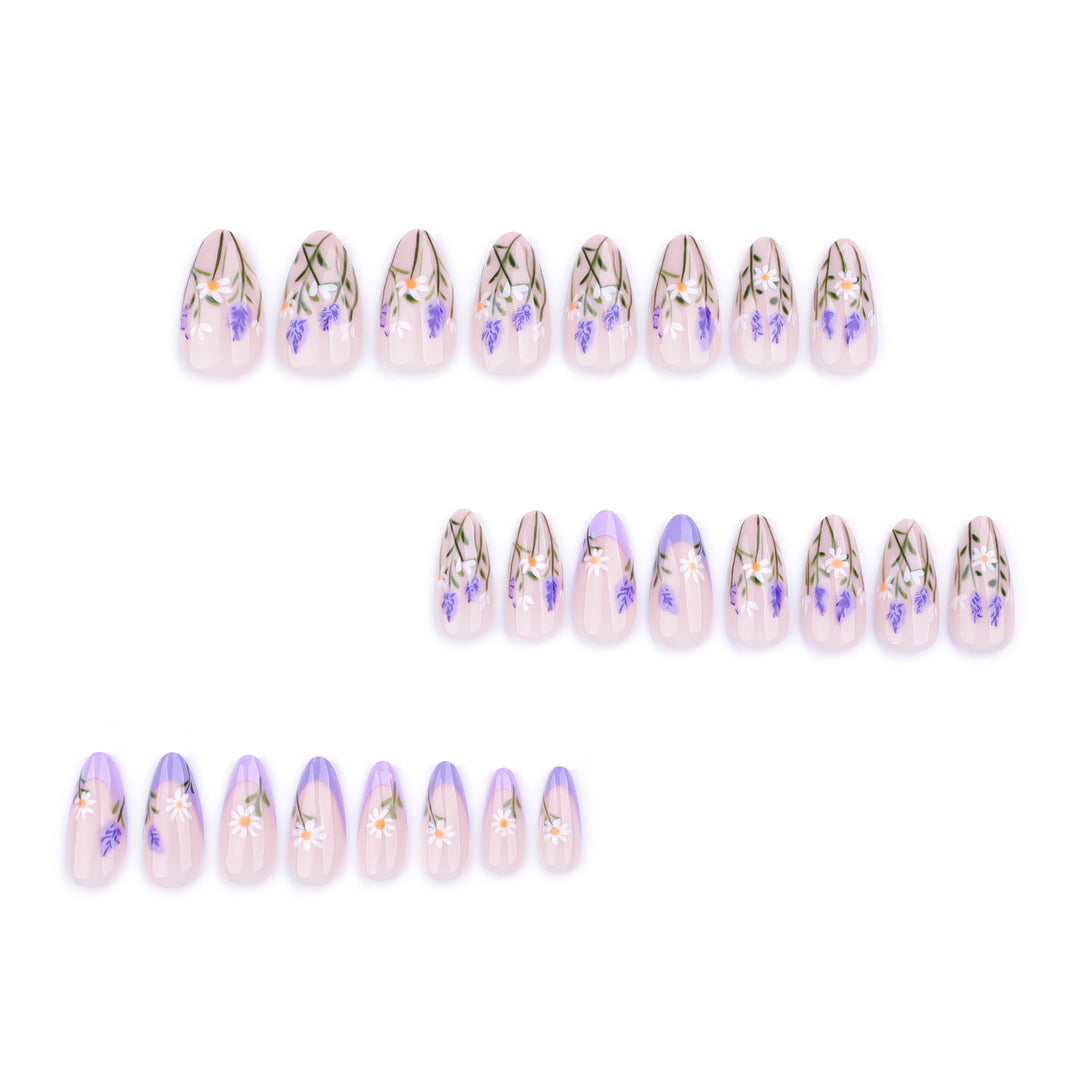 Artful Nail Art with Delicate Floral Decorations Stornfield