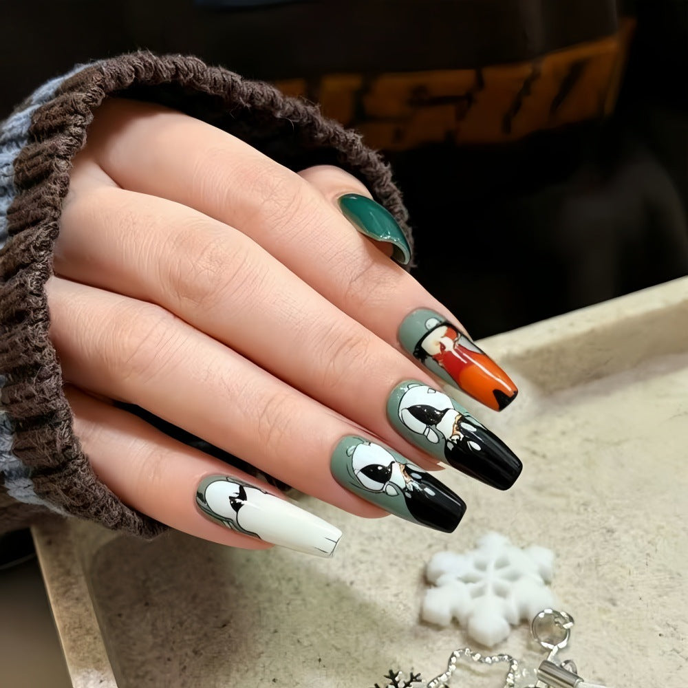 Creative artificial nails with charming 3D designs Stornfield