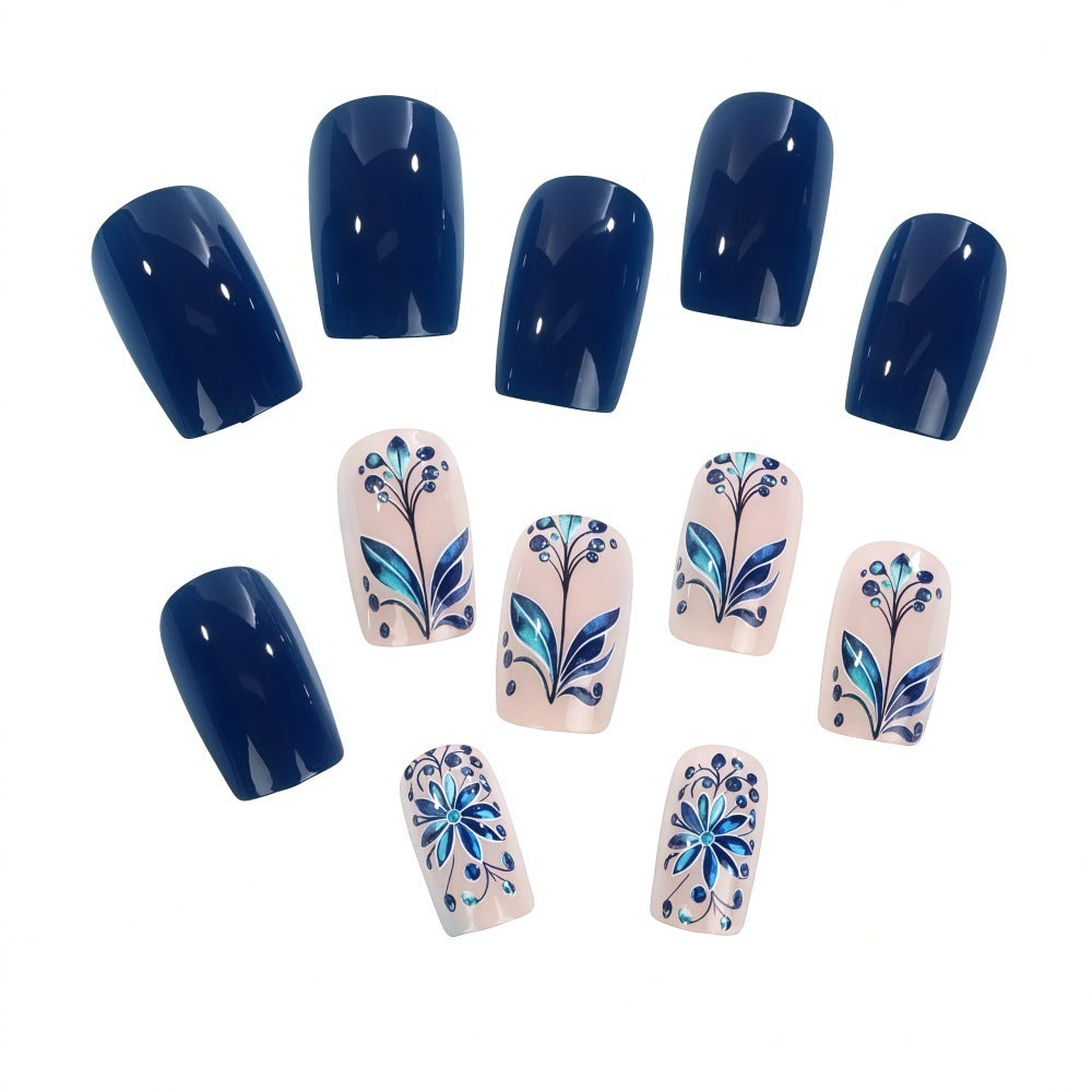 Artificial nails with floral details Stornfield