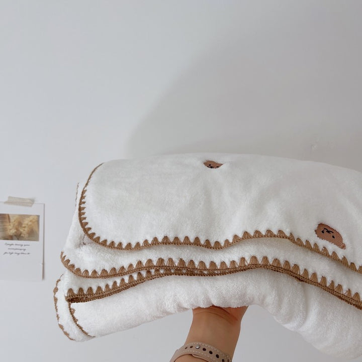 Unisex cuddly blanket with sweet bear motifs Stornfield