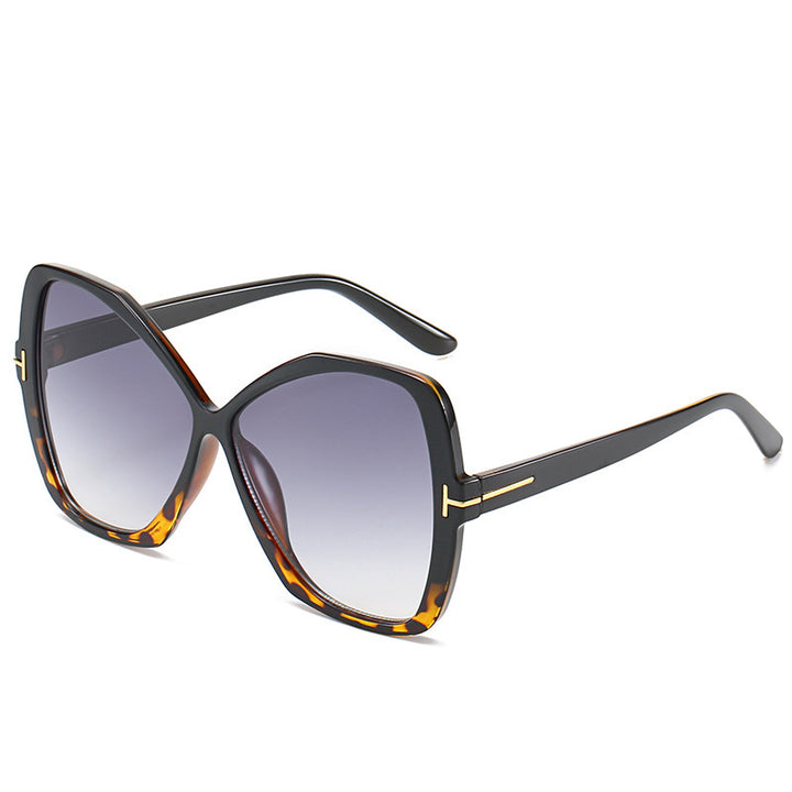 Fashionably Oversized Geometric Sunglasses Stornfield