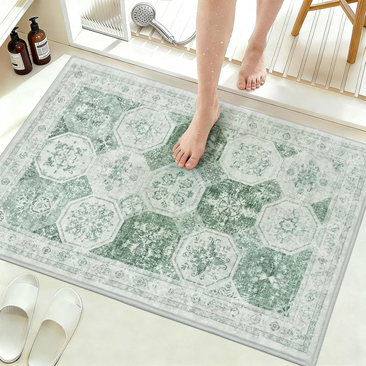 Vintage-Inspired Bathroom Mat