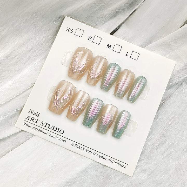 Elegant Artificial Nails with Shimmering Effect Stornfield