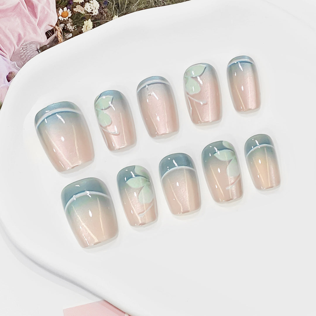 Artificial nails with elegant flower design Stornfield