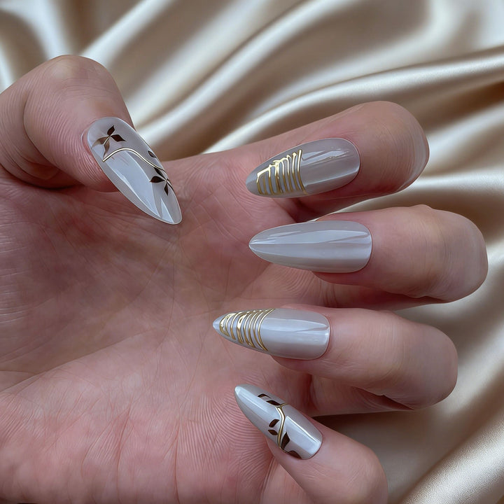 Elegant Designer Press-On Nail Set Stornfield