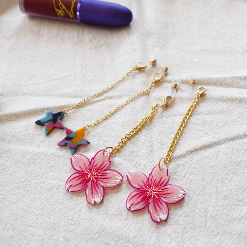 Star-Shaped Eyewear Chain Stornfield