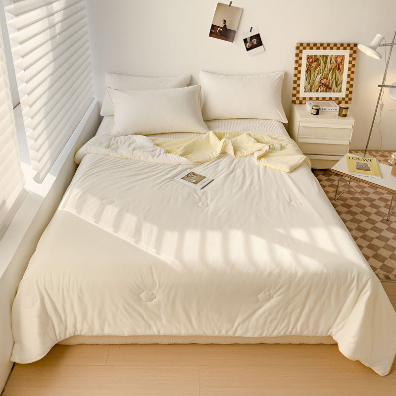 Women's high-quality duvet with a velvety surface and elegant quilting Stornfield