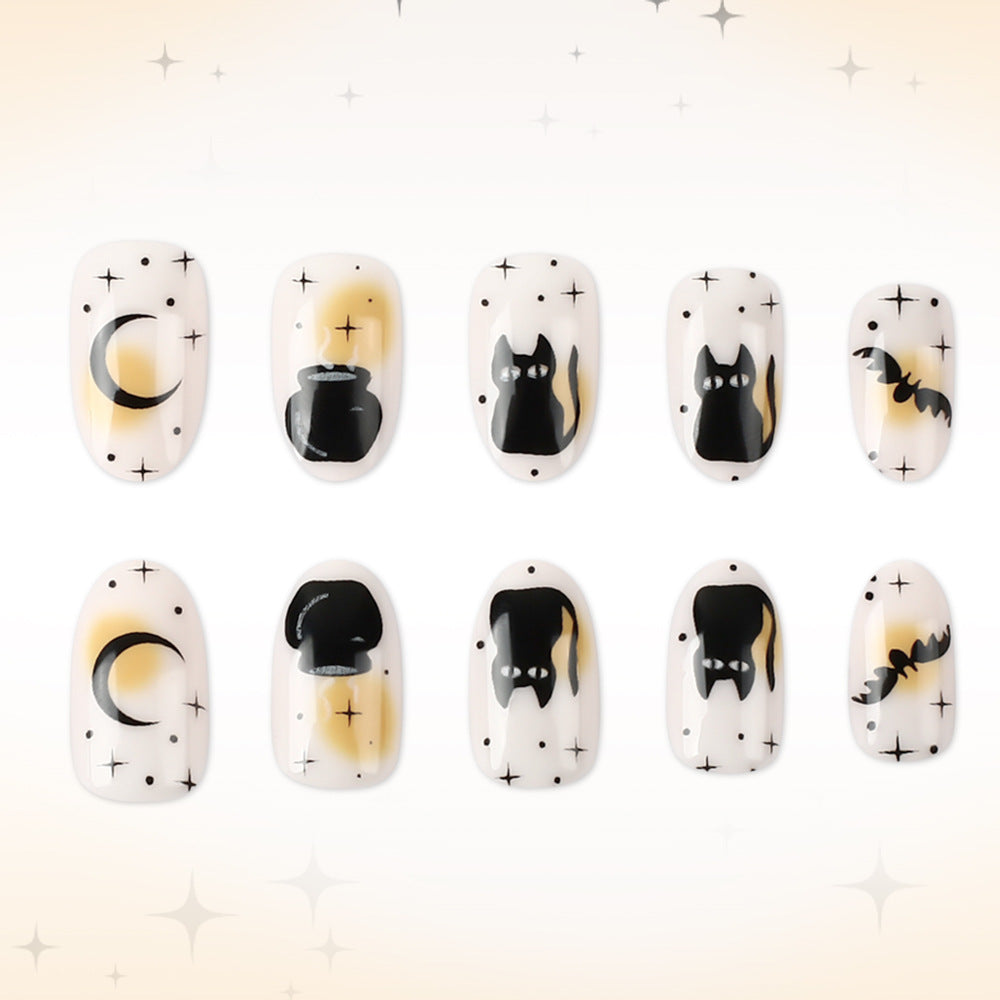Halloween-Themed Nail Art Design Stornfield