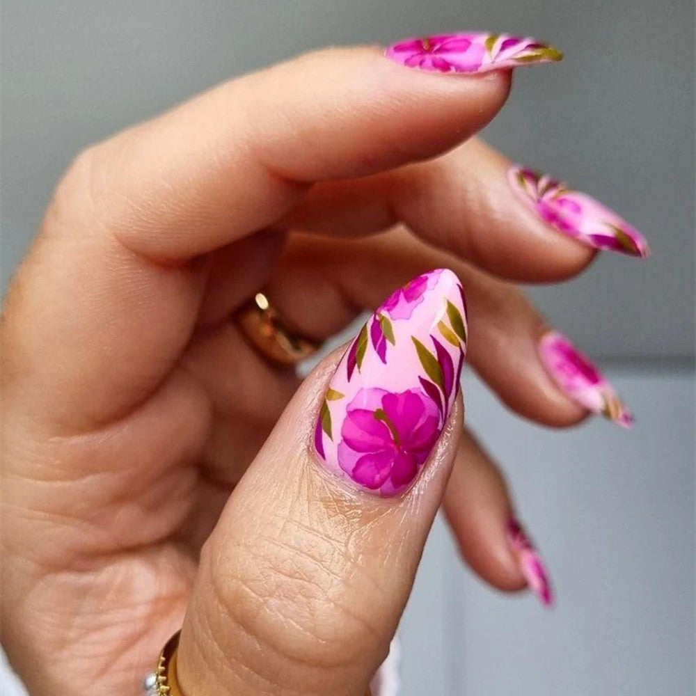 Artificial nails with exciting floral design Stornfield