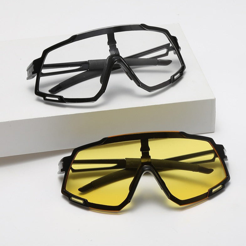 Men's sporty outdoor sunglasses with a sturdy frame and polarized lenses Stornfield