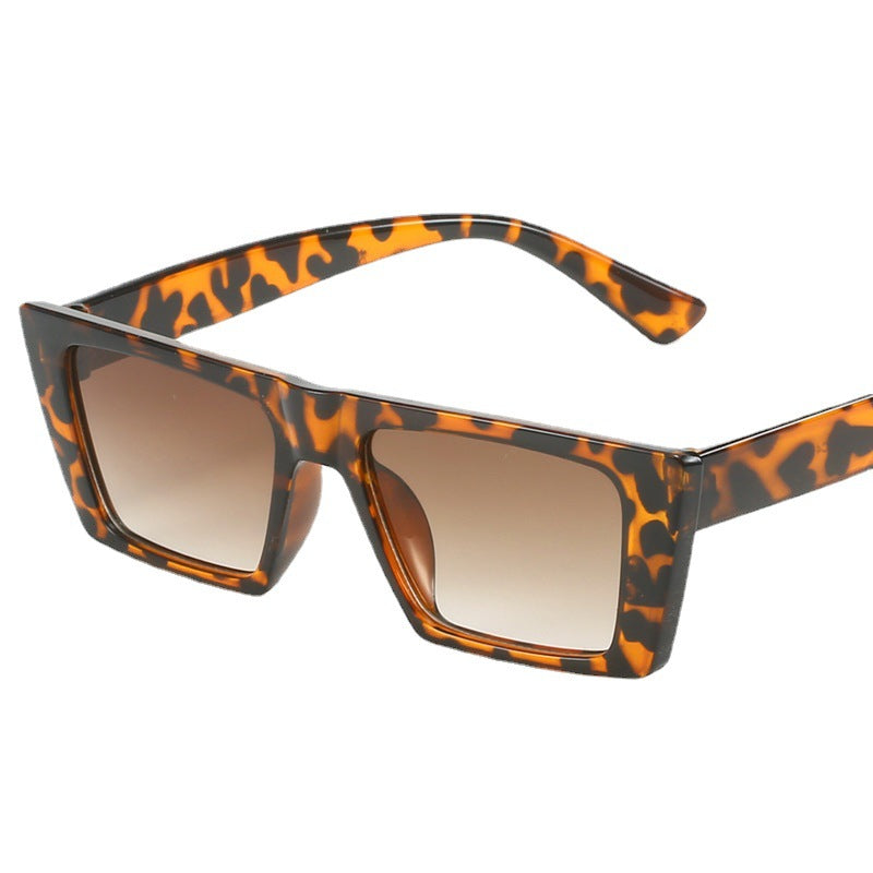 Women's geometric sunglasses with trendy, square frame Stornfield