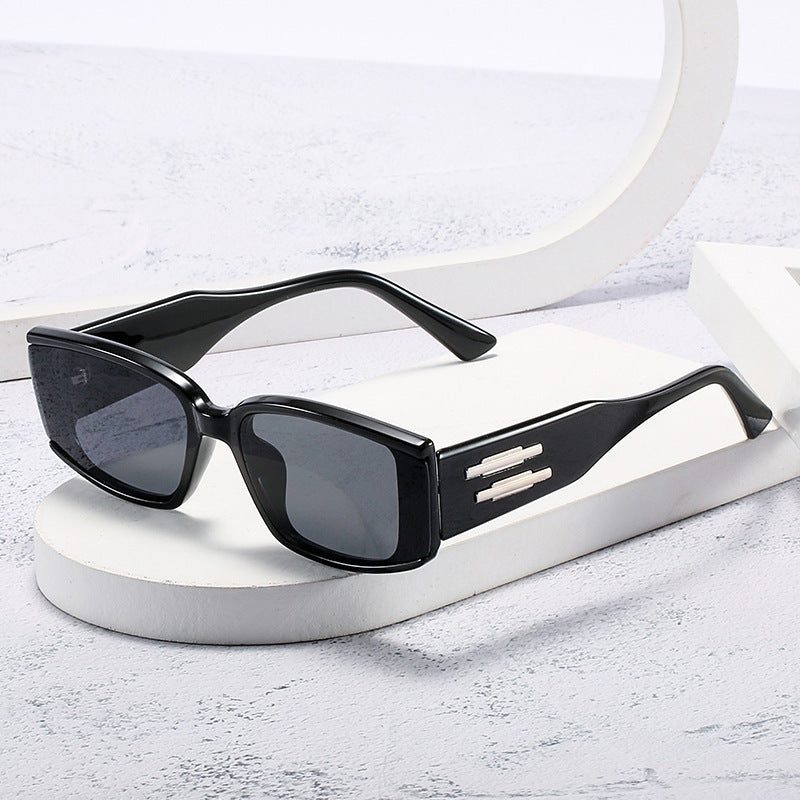 Fashionable Wide-Leg Sunglasses Stornfield