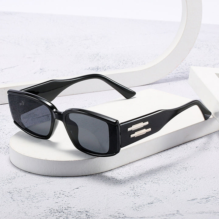 Fashionable Wide-Leg Sunglasses Stornfield